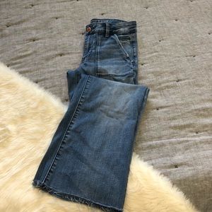 American eagle Aline raw hem cropped wideleg 6long